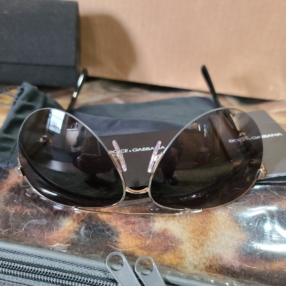 Dolce Gabbana Sunglasses Aviator NWOT - Picture 3 of 4